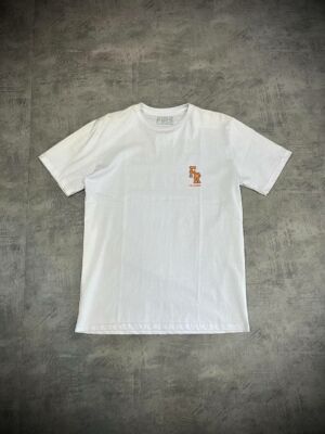 Camiseta Básica Fire FR Logo Laranja (Branca)