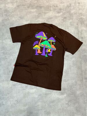 Camiseta Chronic Cogumelo Design - Marrom